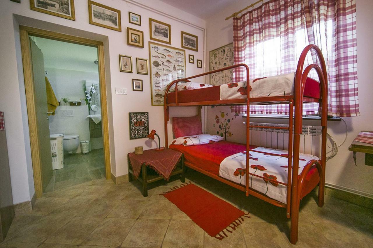 Cozy Istrian House Pensionat Izola Exteriör bild